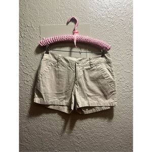 Columbia Tan Woman’s Shorts Size 4 -Flaws-Marks-Small Holes